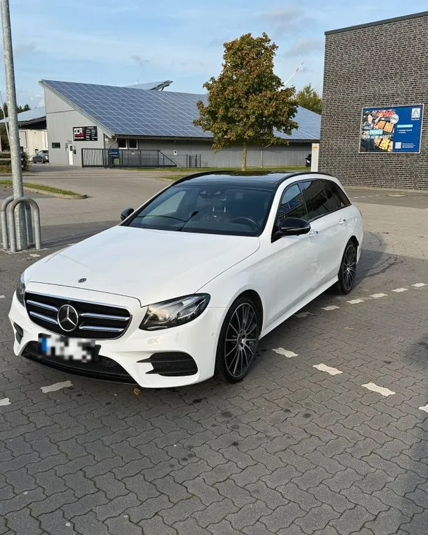 Mercedes-Benz E 400