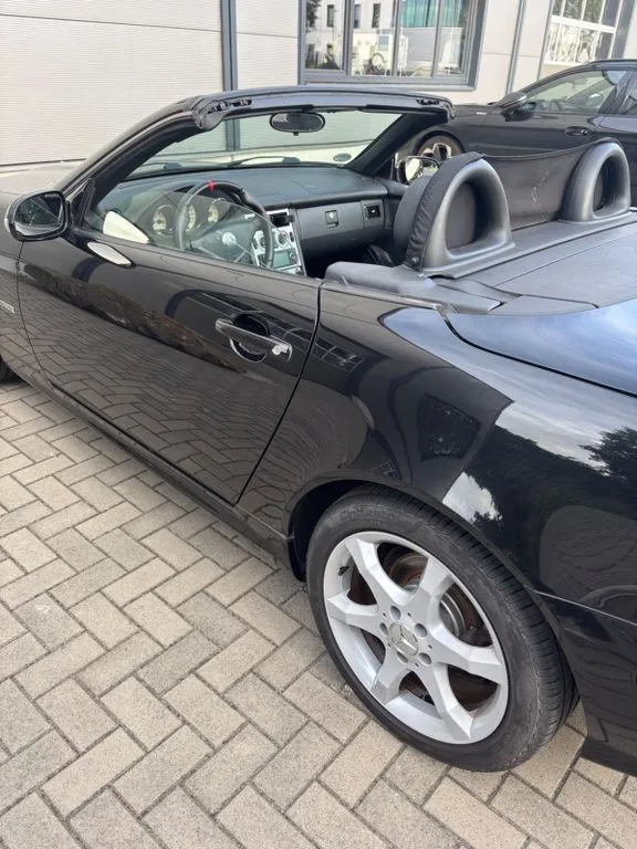 Mercedes-Benz SLK 200