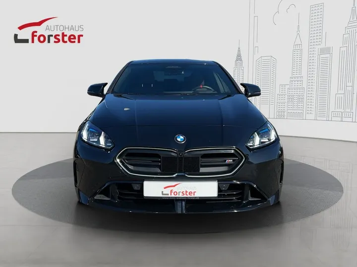 BMW M235