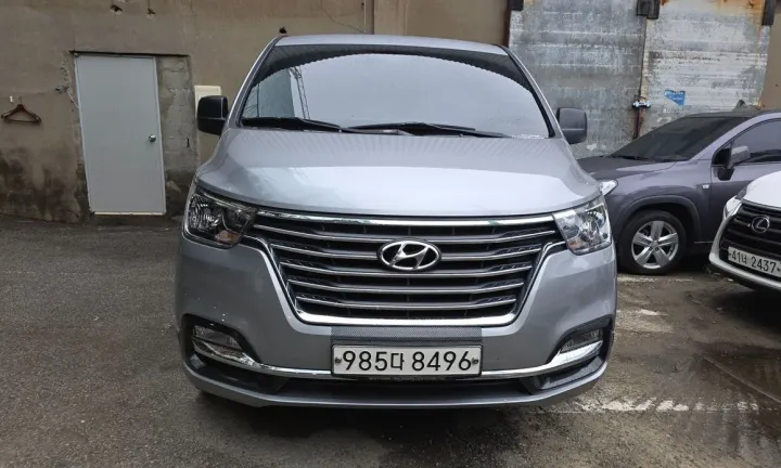 Hyundai Starex