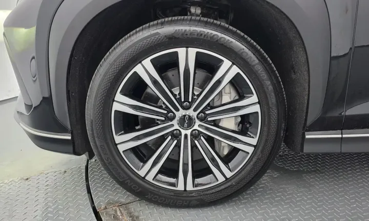 BYD Sealion 7