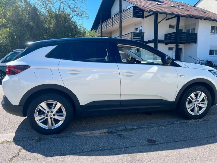 Opel Grandland (X)
