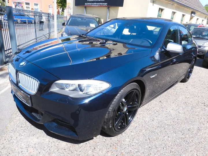 BMW M550