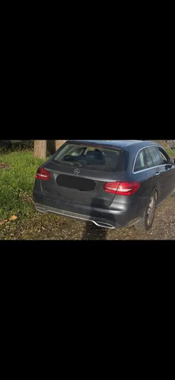 Mercedes-Benz C 220