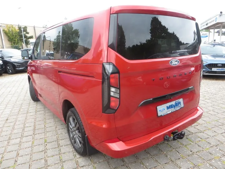 Ford Tourneo Custom