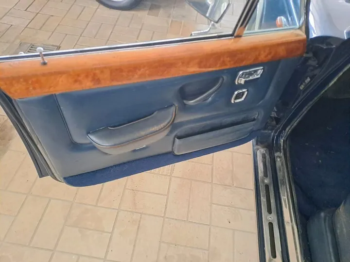 Rolls-Royce Silver Shadow