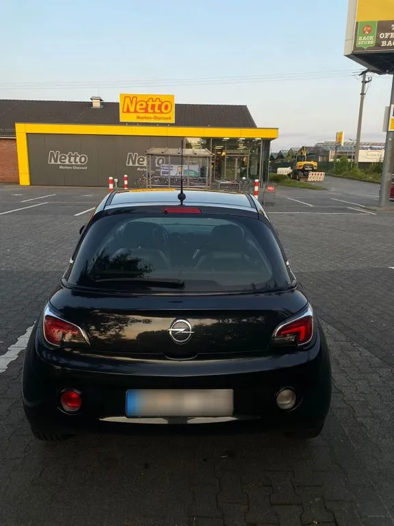 Opel Adam