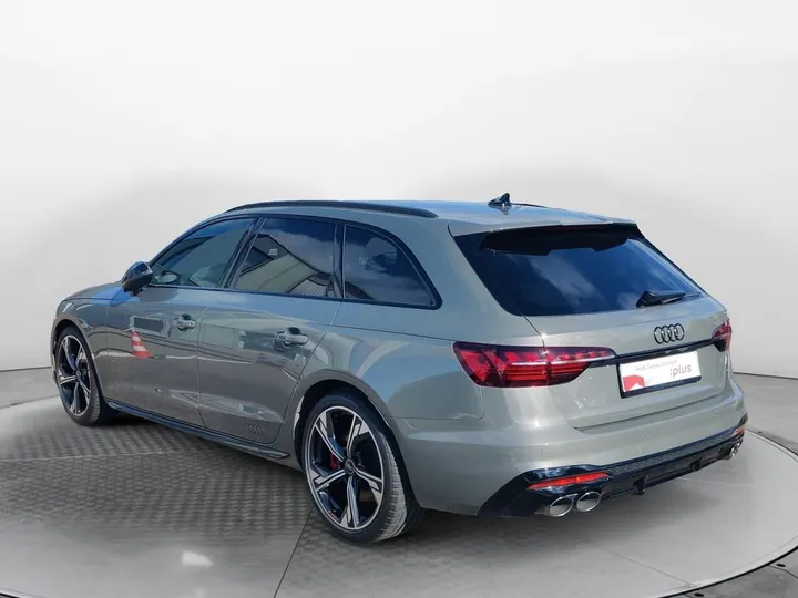 Audi S4