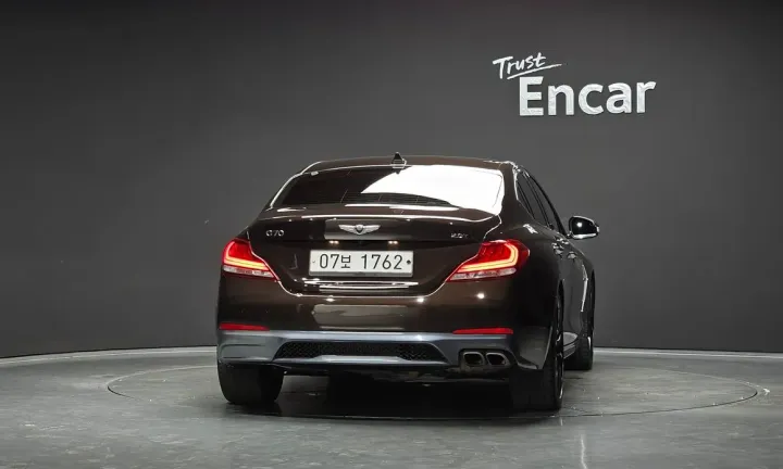 Genesis G70