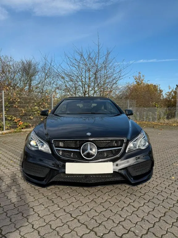 Mercedes-Benz E 320