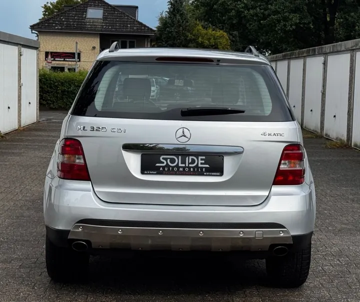 Mercedes-Benz ML 320
