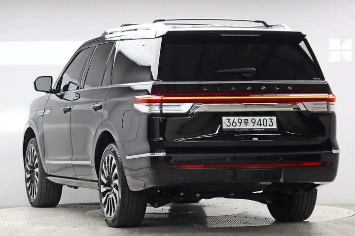 Lincoln Navigator