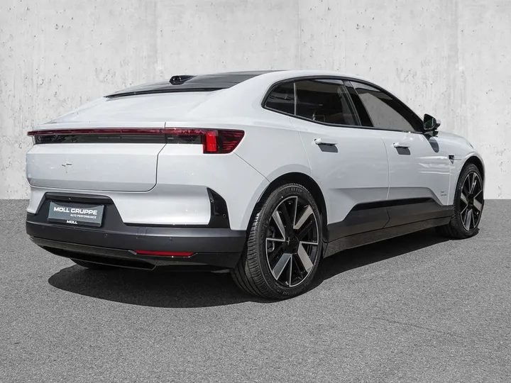 Polestar 4