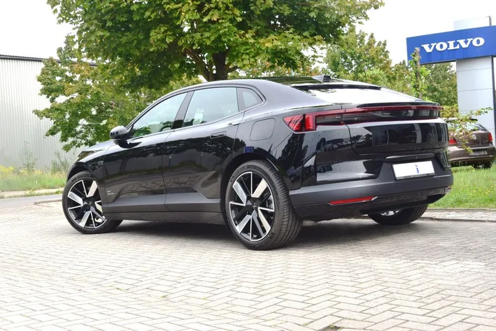 Polestar 4
