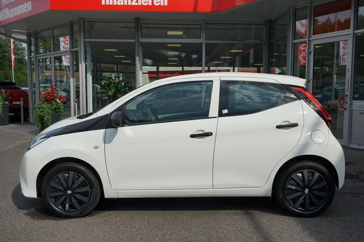 Toyota Aygo (X)