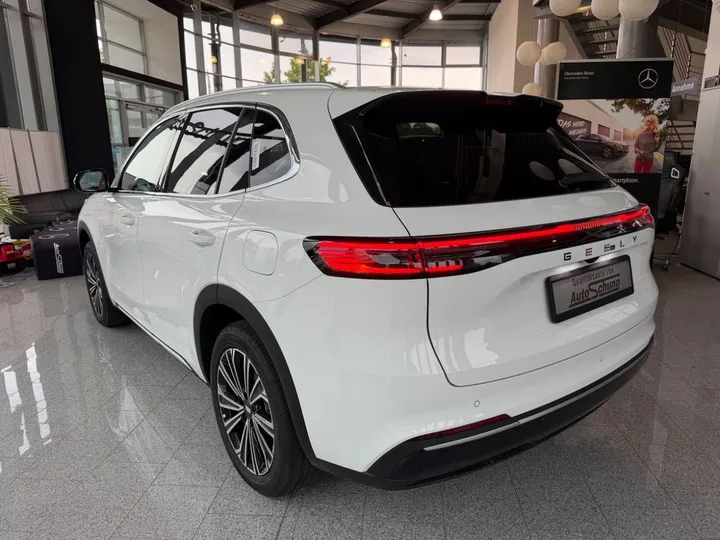 Geely Starray EM-i
