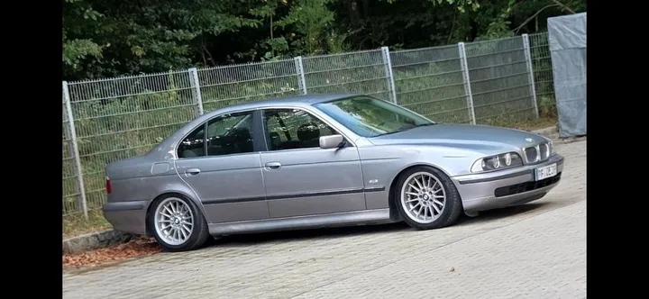 BMW 520