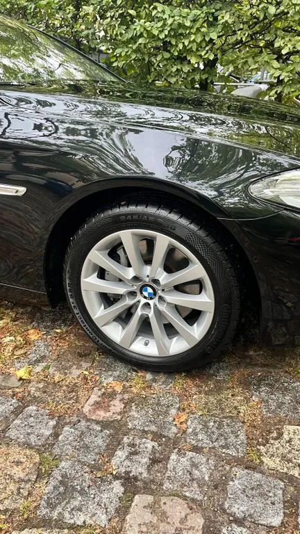 BMW 528