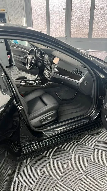 BMW 528