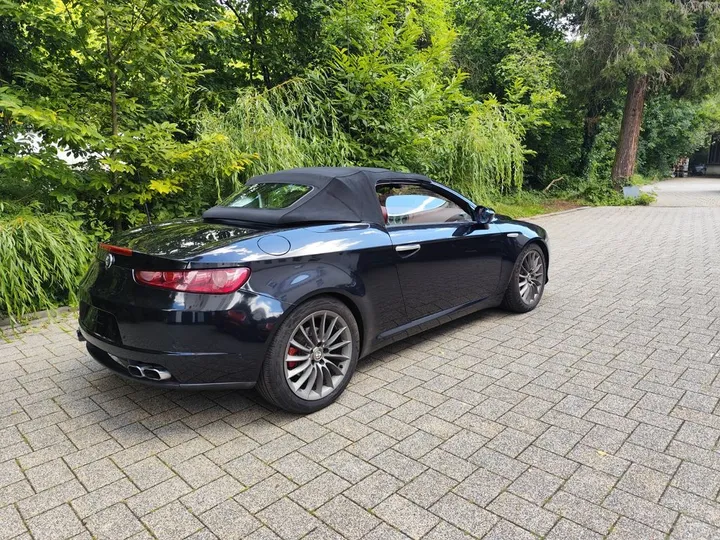 Alfa Romeo Spider