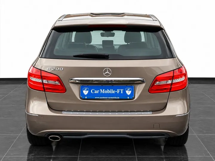 Mercedes-Benz B 200
