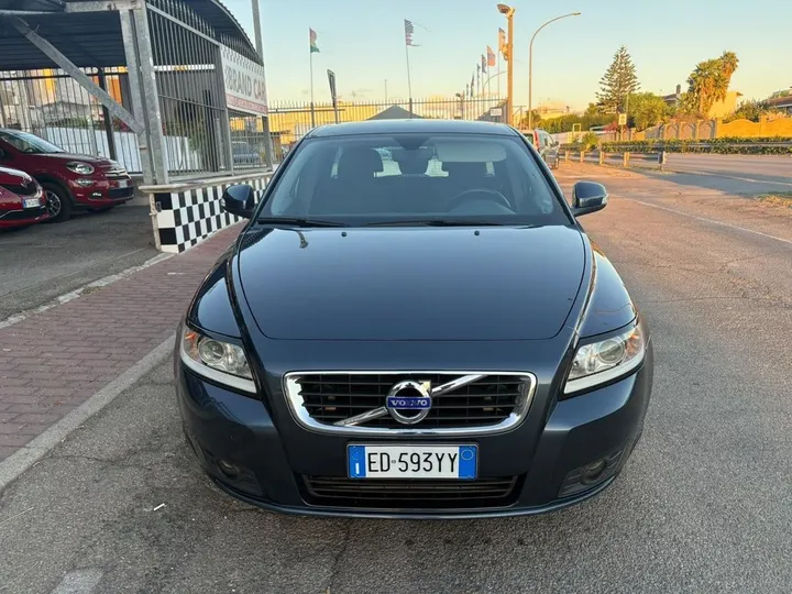 Volvo V50