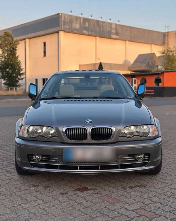 BMW 330