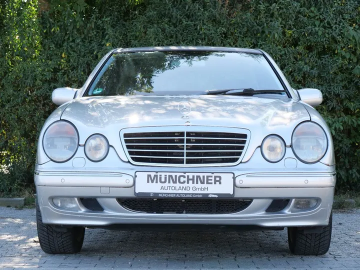 Mercedes-Benz E 430