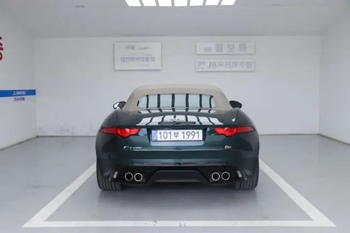 Jaguar F-TYPE