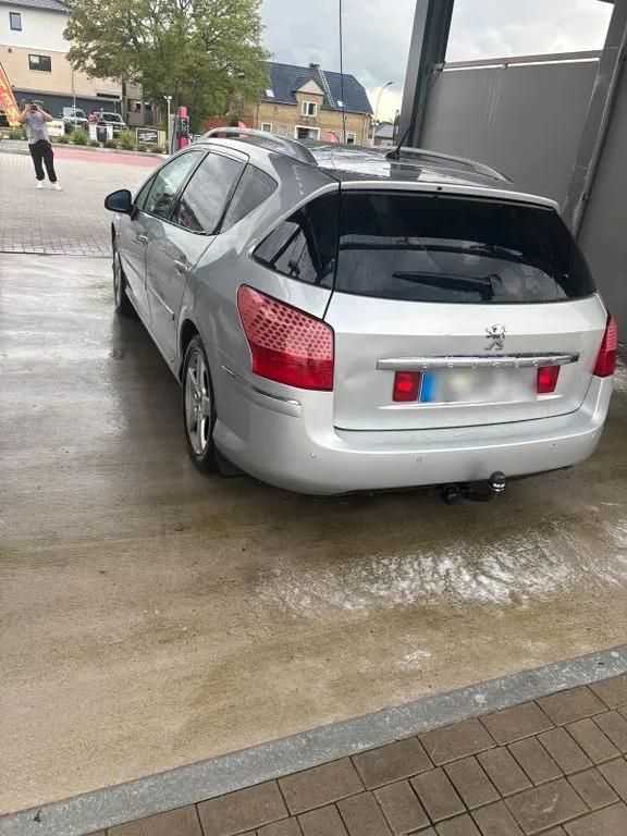 Peugeot 407