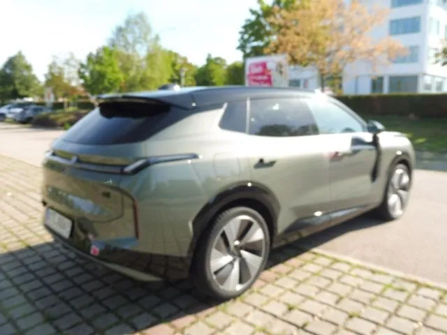Lynk&Co 08