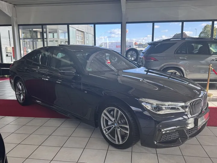 BMW 740