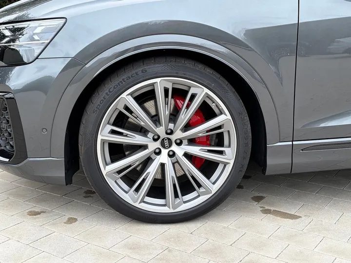 Audi SQ8