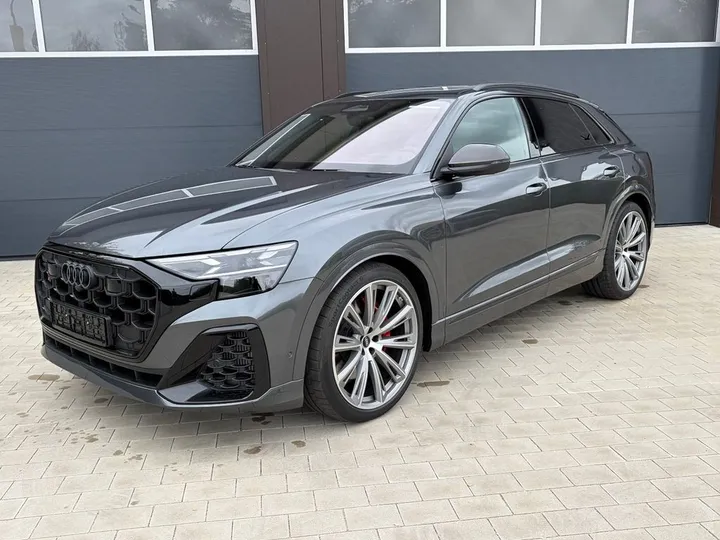Audi SQ8