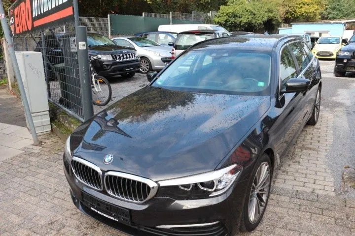 BMW 525