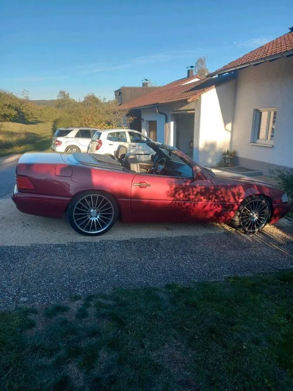 Mercedes-Benz E 320
