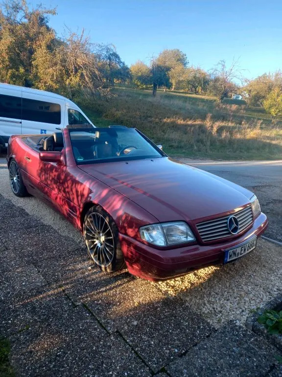 Mercedes-Benz E 320