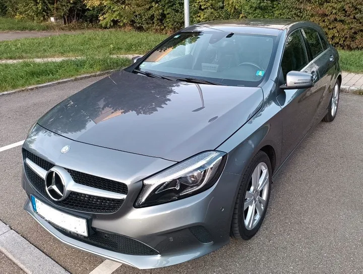 Mercedes-Benz A 180