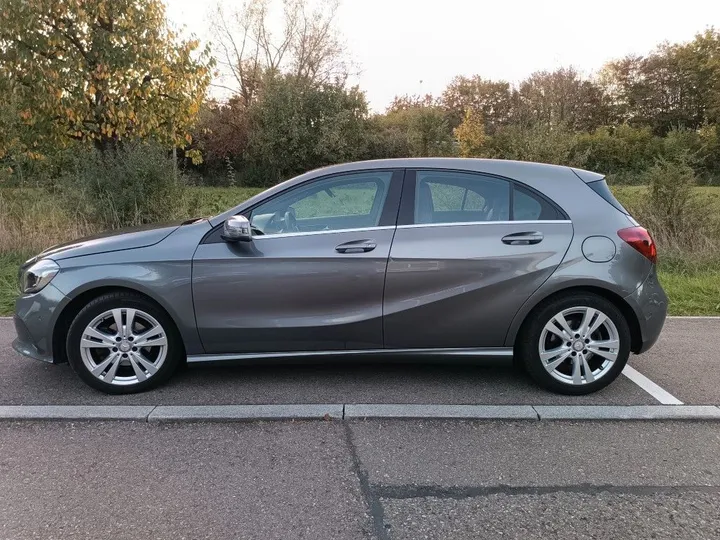 Mercedes-Benz A 180