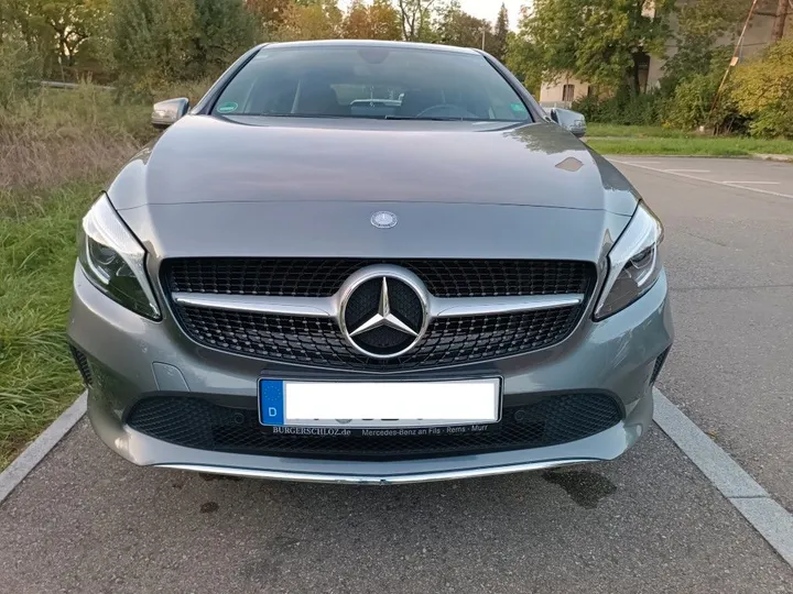 Mercedes-Benz A 180
