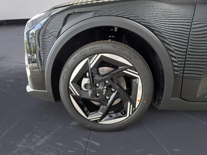 Kia K4