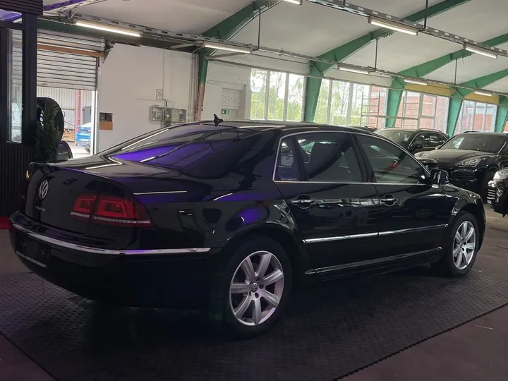 Volkswagen Phaeton