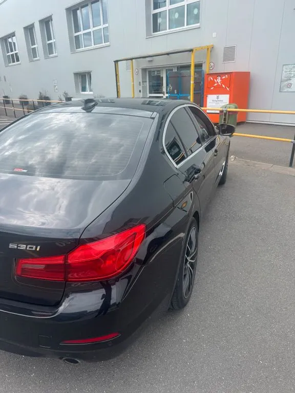 BMW 530