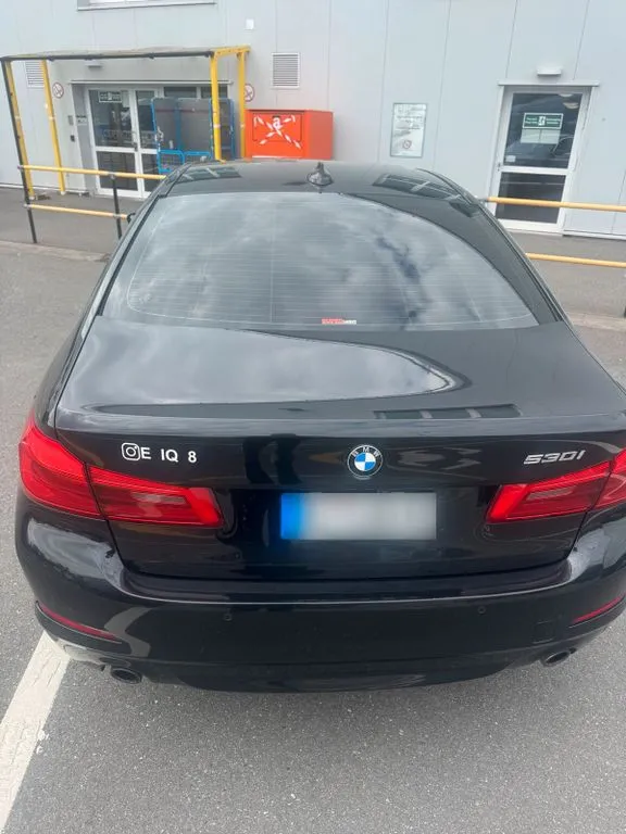 BMW 530