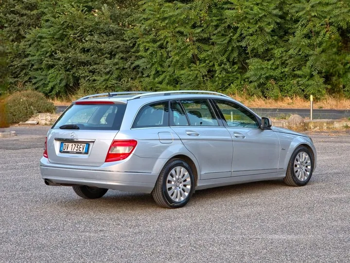 Mercedes-Benz C 220