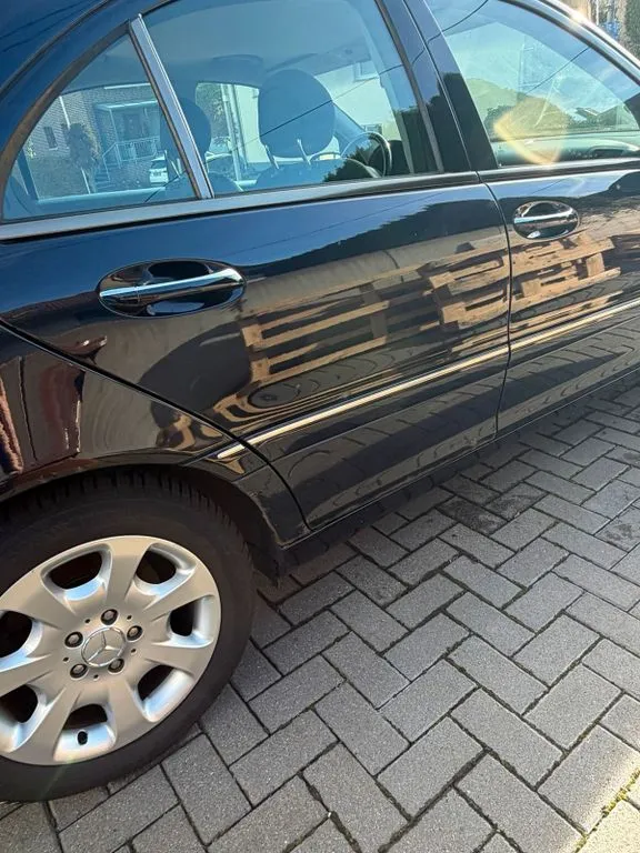 Mercedes-Benz C 180