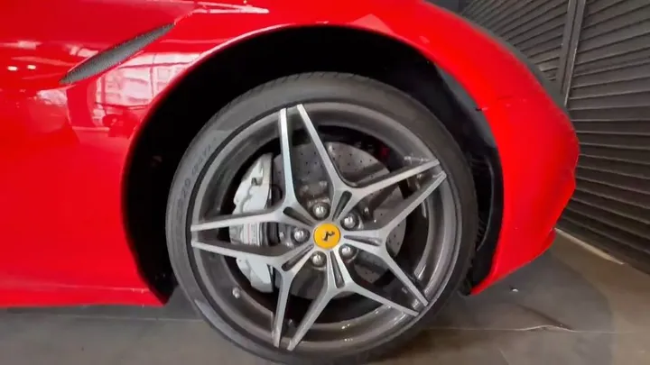 Ferrari California