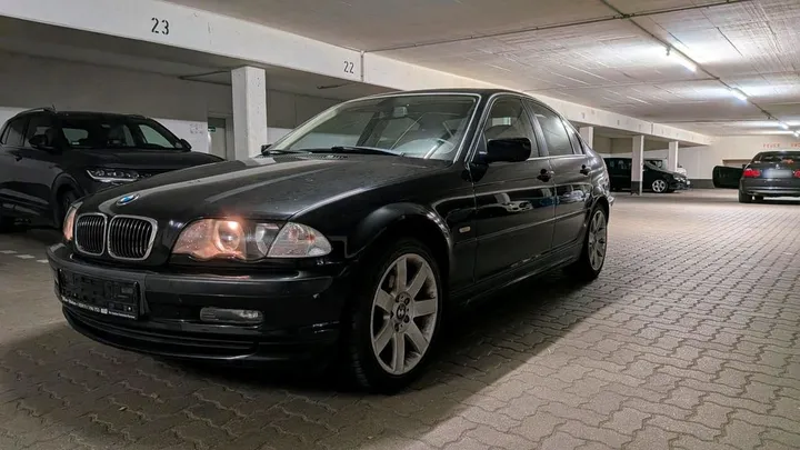 BMW 320