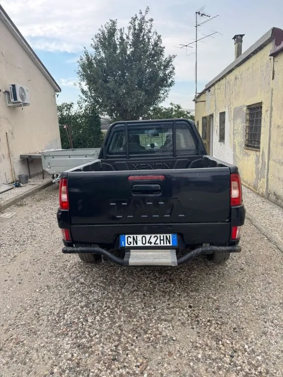 Tata Xenon