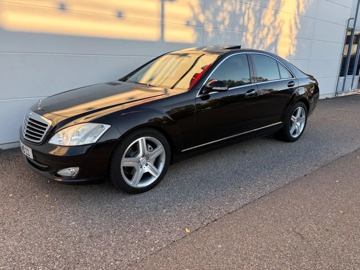 Mercedes-Benz S 320
